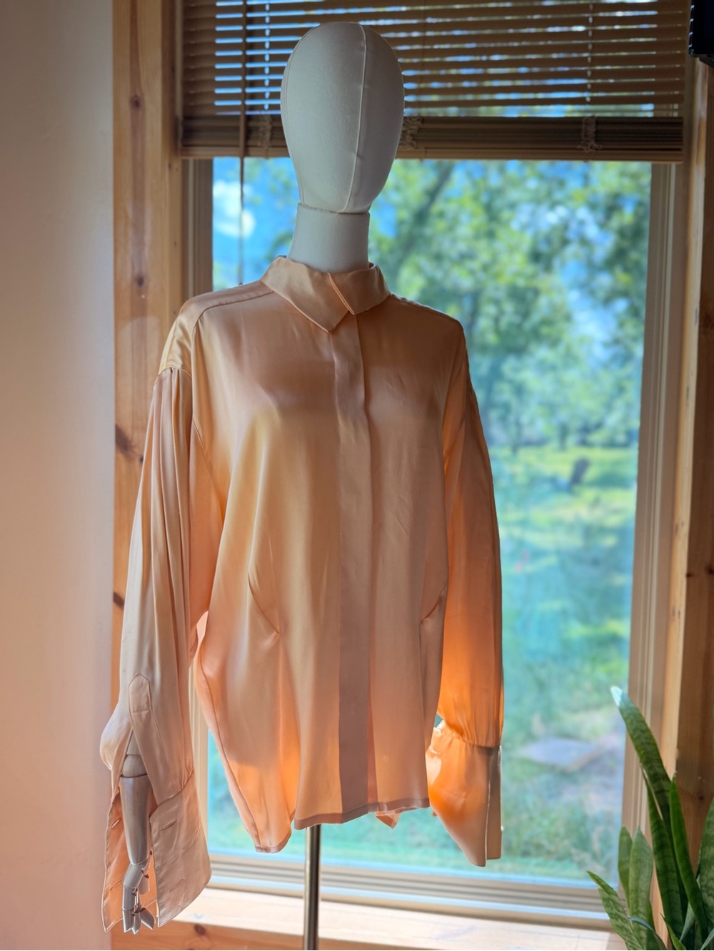 Vintage ESCADA 100% Silk Peach Color Long Sleeved Blouse Size 40